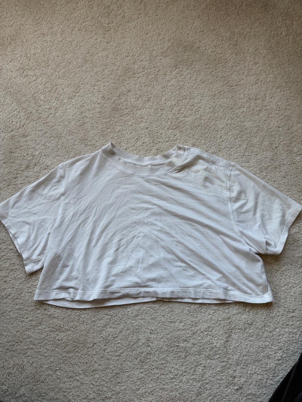 Lululemon All Yours Cropped Tee in white Size 6
